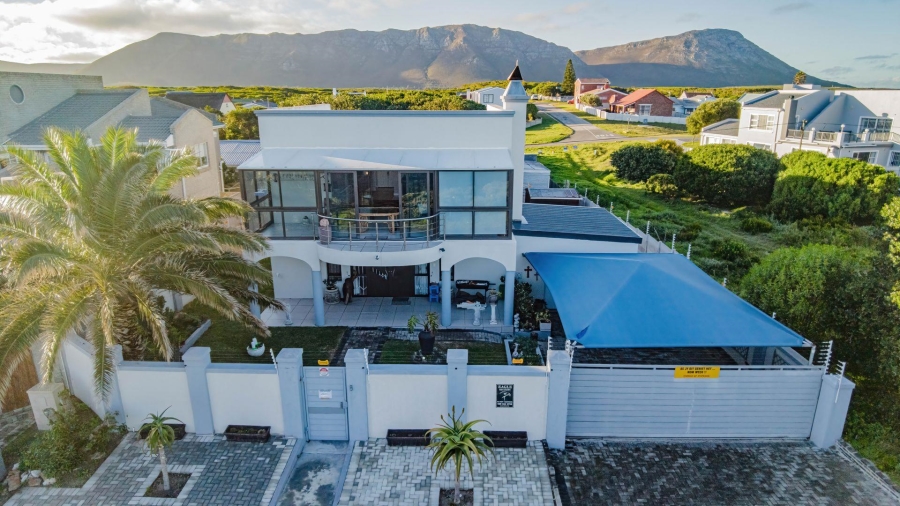 3 Bedroom Property for Sale in De Kelders Western Cape
